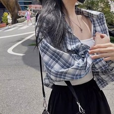 라라홀리 올데이 유니크 크롭 체크 루즈핏 긴팔 셔츠 라홀리 올데이 유니크 크롭 체크 루즈핏 긴팔 셔츠