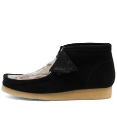 END. x Clarks Originals x Beams Plus 'Ski Club' Wallabee Boot - Black Interest