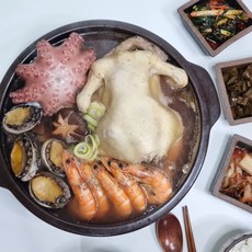 명품 해신탕 밀키트 세트 삼계탕 해물 재료 보양식 맛집 전복 백숙 약재 초복 중복 말복 닭 밀키트, (선택2).명품해신탕(3~4인분), 2세트