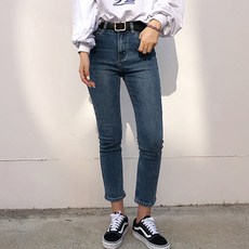 b35647ef04121ce7e10e0a5412f0b1bbd20bdf5e8aa51525f2784c6a7417.jpg