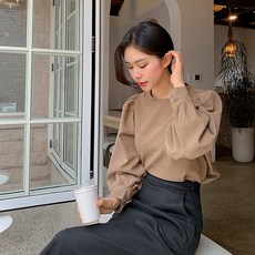 베니토 베니토 로베 볼륨 블라우스