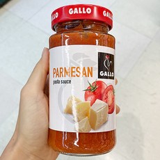 갈로파마산파스타소스