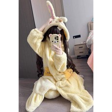 치이카와 우사기 잠옷 파자마 홈웨어 겨울 극세사 원피스잠옷