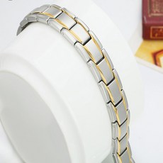 1ea883dcc1ec8020f884566ce39492de2d154b019a683efce71b59ecc170.jpg