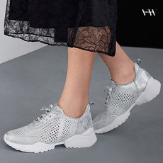 VW베라왕 펀칭스니커즈