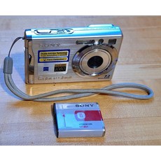 워킹 소니 사이버샷 DSC-W80 디지털카메라 실버 7.2MP 배터리 포함