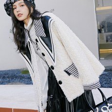 d4ac21655f07dde468793d4d0fc14bc58fc417579263d75b9f54a77ef951.jpg