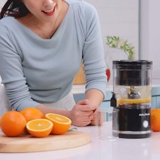 조혜련 생생 착즙기 자동 무선 착즙기 녹즙기 초간편 착즙 원액기 과즙기