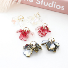 꽃잎수채화하얀