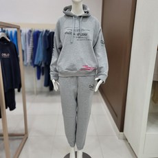 c1fe1b9250a6adecf16e07527e30f911d6ec5a264efd82da79c7675f8e90.jpg