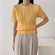 반팔꽈배기니트