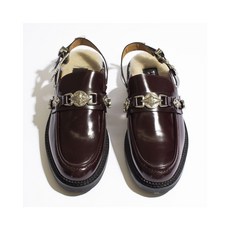 STUDIOUS TOGA PULLA 메탈 뮬 로퍼 와인 (AJ1070)