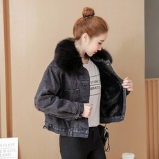 75c2fa8bfb479e10076a65eb287b6a8aa76d47bbbeda4ed33d757aab23af.jpg