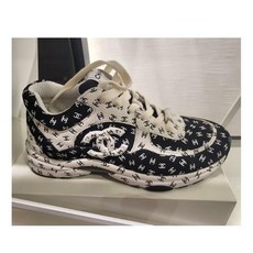 여자샤넬스니커즈