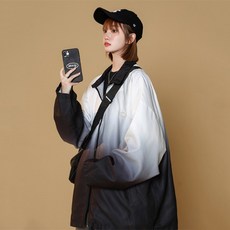 오버핏바람막이