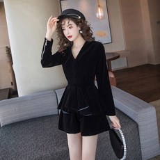 ea5211d0c493df4fbeae57f0bc6db5bb6eaad764711a04bd857dd67ed059.jpg