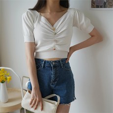 겟잇미여름 보석 컬러 크롭 버튼 셔링 니트