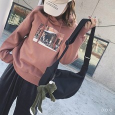 모구모구스토어 반달 크로스백 하프문 데일리 백 M11230