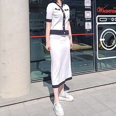 dce8e034ec96697d10a9f7842c254157b854424b1af2f6af8ace7aaaa52d.jpg