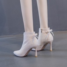 나비넥타이여성