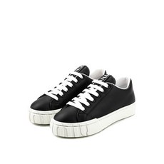 미우미우스니커즈