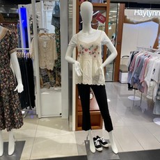 자수뷔스티에