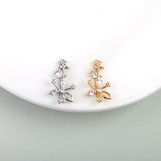 싼비즈 [7342-01]큐빅펜던트 큐빅수술꽃양고리 9x15mm 1개