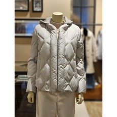 BCBG NC 신구로점 니트 후드 탈부착 덕다운 점퍼 B4D9Y971