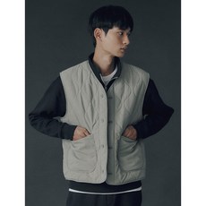 에잇세컨즈패딩조끼