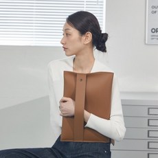  텐바이텐 [12.9-16인치] 핸들 스트랩 노트북 파우치 