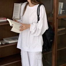 퍼니걸스 6863 박시핏 무지 라운드 소매 벌룬 퍼프 긴팔 맨투맨 티셔츠 여성의류