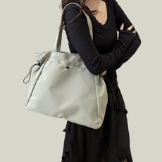제피터 캐주얼 심플 빅사이즈 보부상가방 숄더백