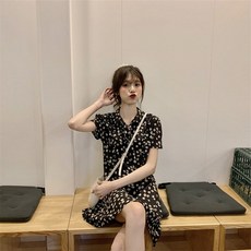 d35e42720419e748492820bf322277807b47db51fd5564db7b145dc55624.jpg