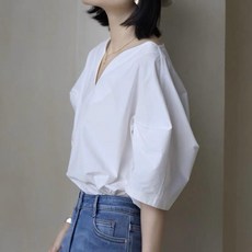 화이트 셔츠 여성 디자인 틈새 세련된 랜턴 반팔 여름 새로운 얇은 넥 느슨한 프렌치 탑