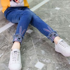 141c7b5659600fdff8b855e463be235e3bcb84e6e1847a819cb8f7aa890a.jpg