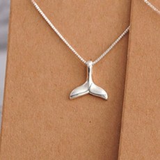 순금돌고래목걸이