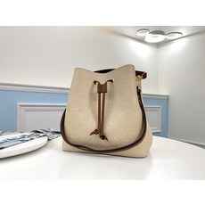 루이비통 네오노에 앙프레뜨 베이지 M45256.