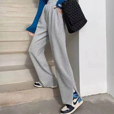 a239759ae189d930cd071dc06a8170a65223a8b7e8dd2a8bd66afef1c813.jpg