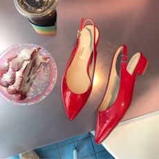 에나멜스틸레토슬링백