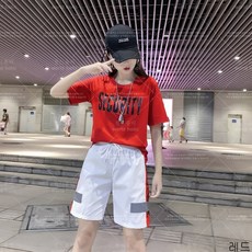 28b041d1a0fb097f65e28ec5cc47299eca677789aa5aa565e79b681565d5.jpg