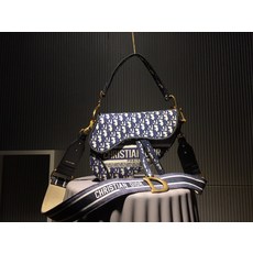 새들백 Saddle Bag 오블리크 크로스백D