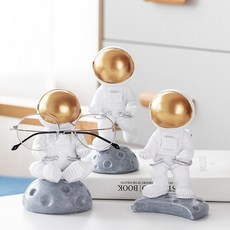 우주인안경거치대