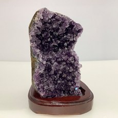 9f1a97a7221a3590927709e31287b8aff4e7b22a6da66e099637390b802c.jpg