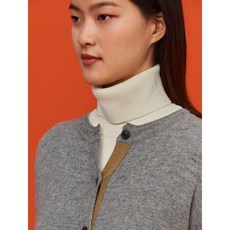 빈폴레이디스 [GREEN BEANPOLE] 아이보리 울 터틀넥 니트 워머 (BF095AN300)