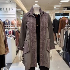 파올라레이스나옷