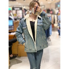 ff9bbeea5663c089728ce5f1c92a96a888b1f5897ebbcd8351609a1a63ee.jpg