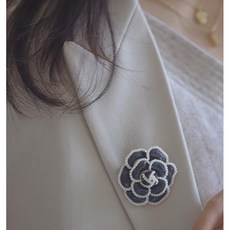 보스케 동백꽃 까멜리아 진주 브로치 (보관파우치 포함)
