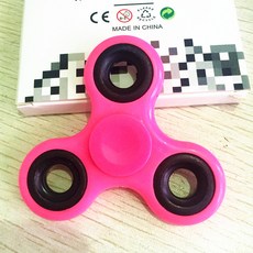 손가락 끝 세 잎 탑 손가락 장난감 감압 창조적 인 장난감 컬러 손가락 탑 도매, 하나, 핑크 (철 블록 무게)