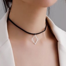 유색초커목걸이