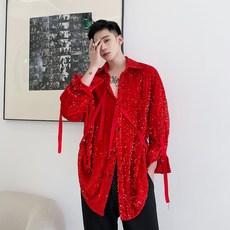 남성트렌드 가수 콘서트 저녁 무대 공연 성격 스팽글 사 레드 셔츠